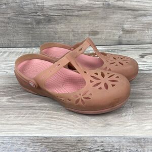 Women's Crocs Isabella Pink Translucent Clog Size 7 Waterproof